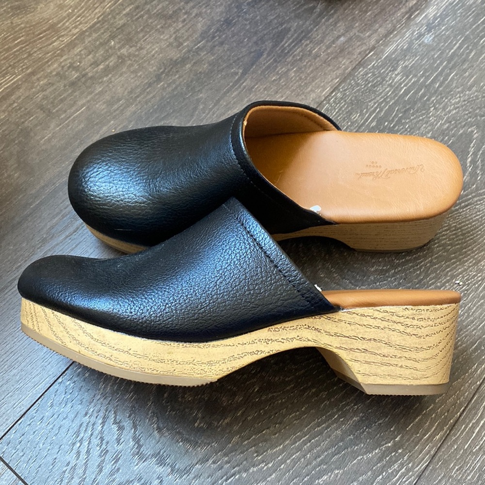 BRAND NEW (without tags) Target black clogs